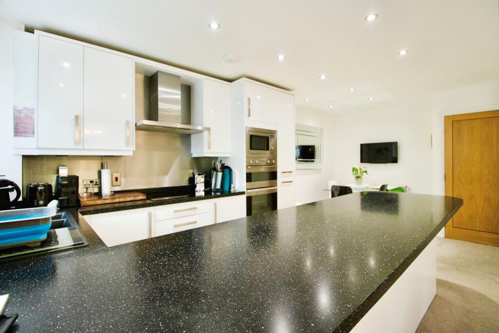 Additional property image - Bridgeman Road, Penarth