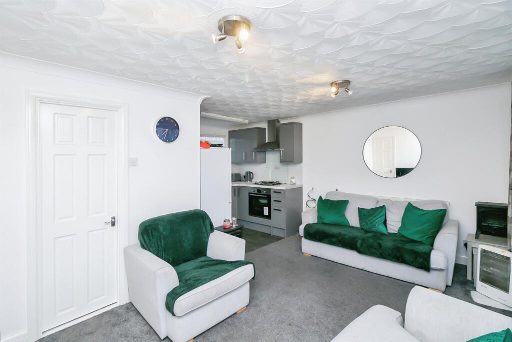 Additional property image - Fort Road, Lavernock, Penarth