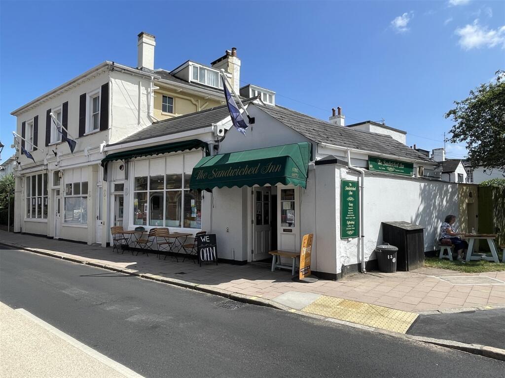 Cafe for sale in Popular Daytime Sandwich Bar and Coffee Shop , Devon, EX2