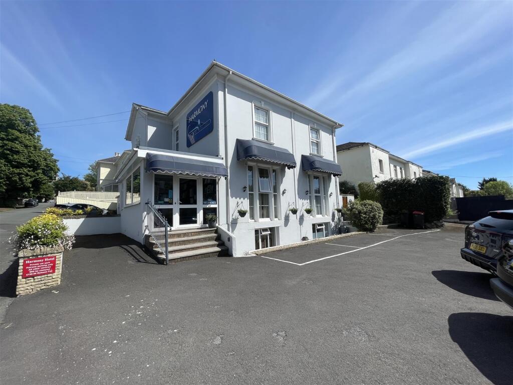 Main image of property: Impressive Detached 8-Bed Licensed Guest House , Torbay