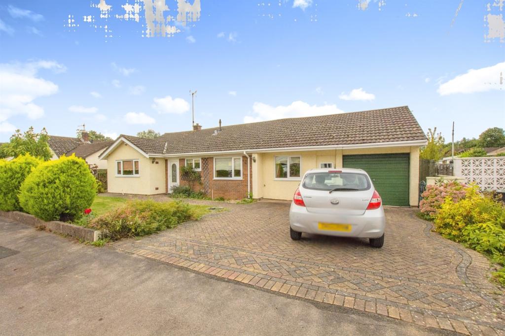 3 bedroom detached house for sale in Parklands, Penperlleni, Pontypool, NP4