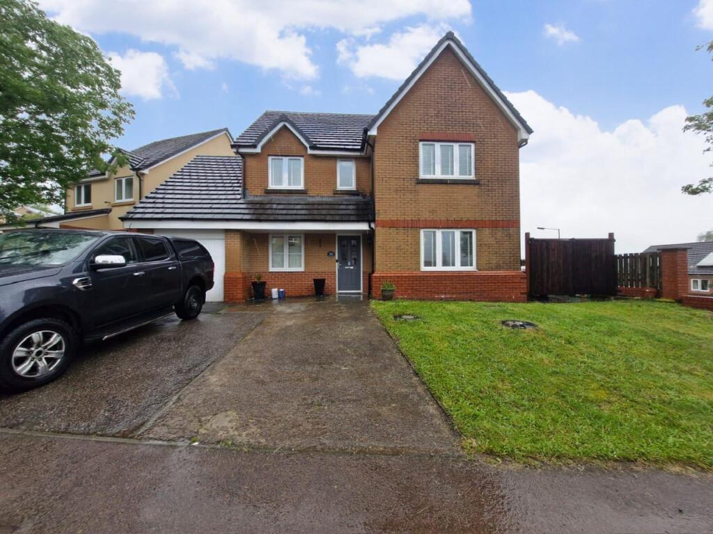 4 bedroom detached house for sale in Avalon Place, Tranch, PONTYPOOL, NP4