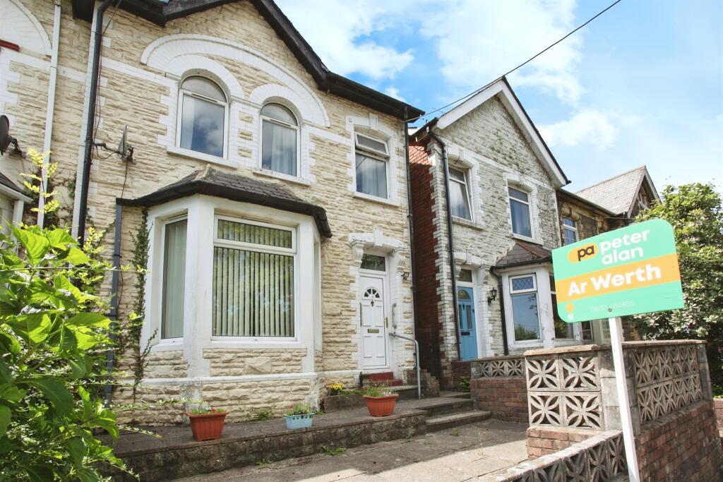 Main image of property: Groveside Villas, Pontnewynydd, Pontypool