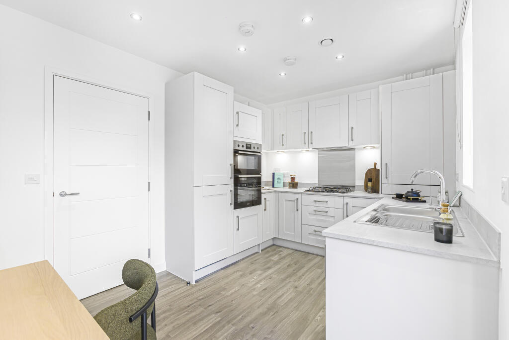 Additional property image - Harrier Way, Hatfield, Hertfordshire, AL10