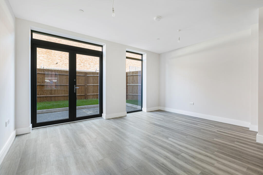 Additional property image - Campfield Road, St. Albans, Hertfordshire, AL1