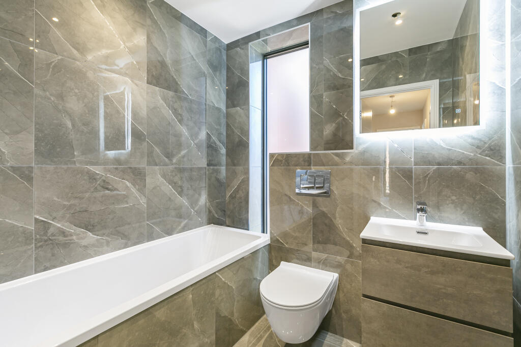 Additional property image - Campfield Road, St. Albans, Hertfordshire, AL1