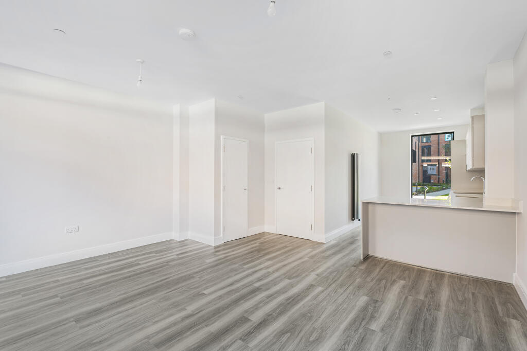 Additional property image - Campfield Road, St. Albans, Hertfordshire, AL1
