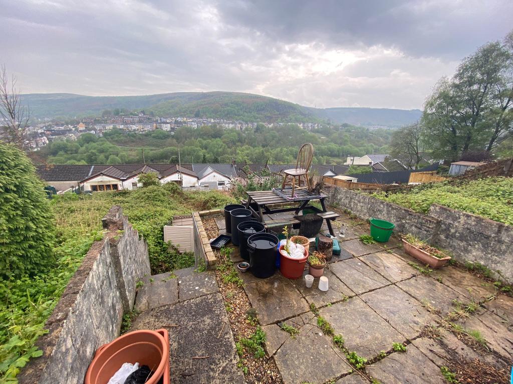 2 bedroom terraced house for sale in Middle Row, Blaenllechau, Ferndale