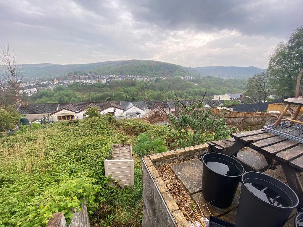 2 bedroom terraced house for sale in Middle Row, Blaenllechau, Ferndale