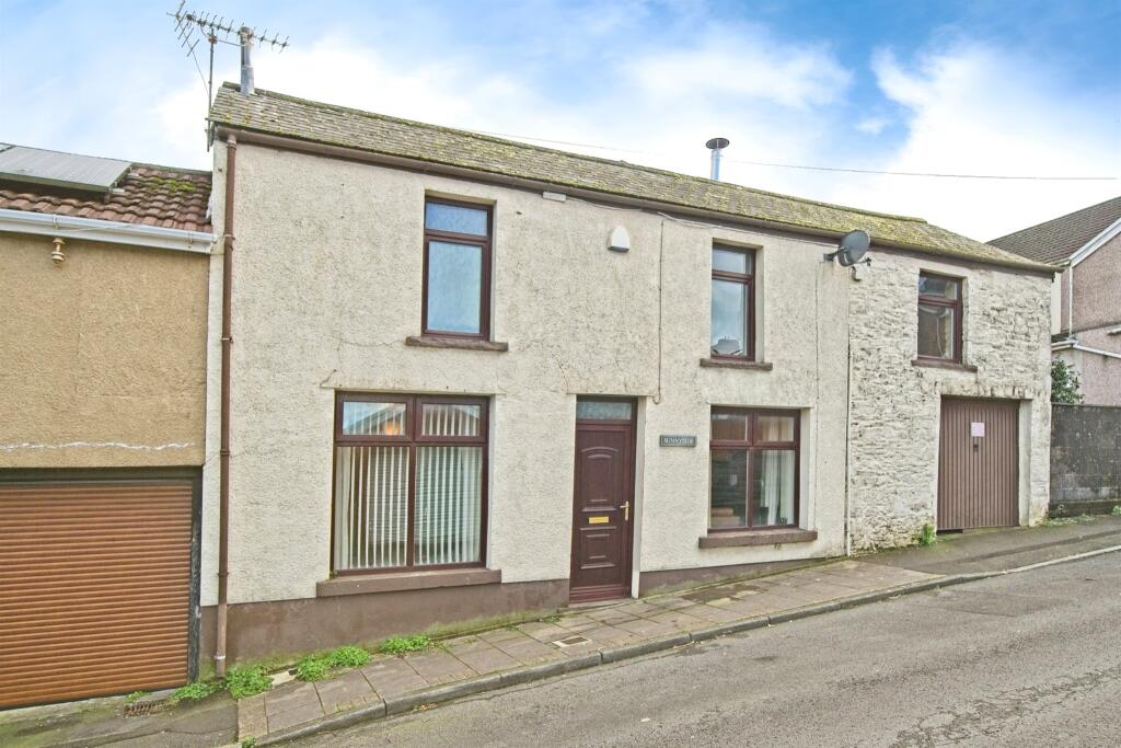 3 bedroom terraced house for sale in Pleasant View, Trallwn, Pontypridd