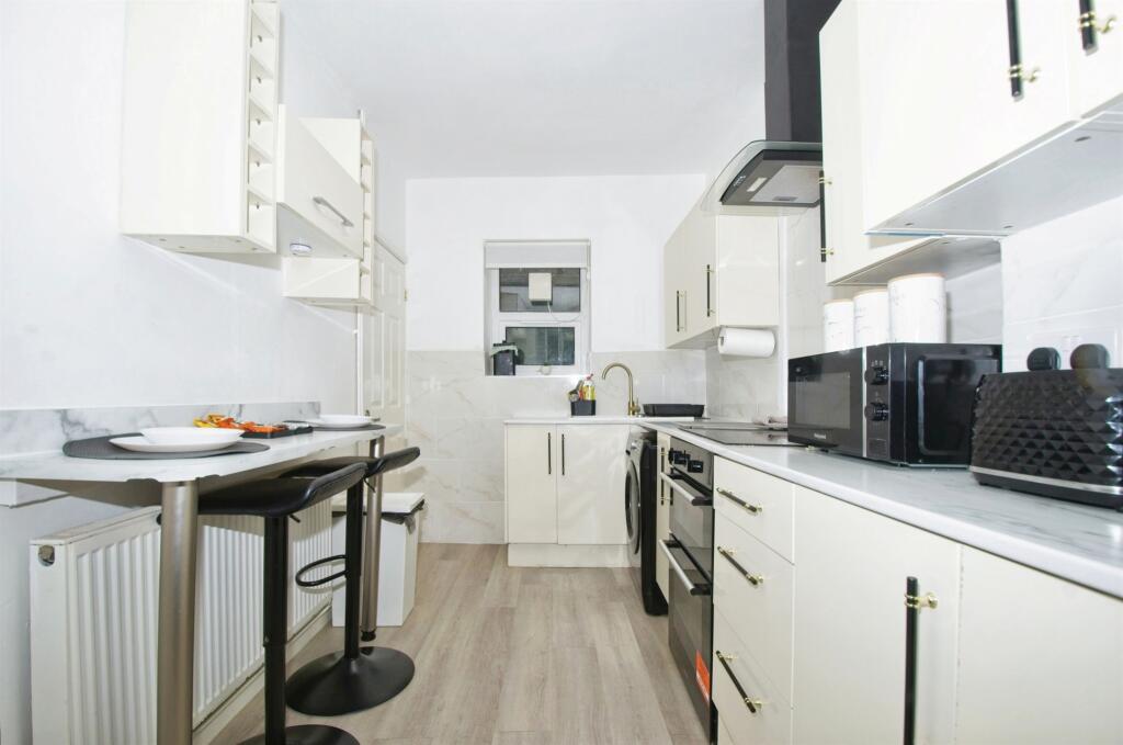 Additional property image - East Road, Tylorstown, Ferndale