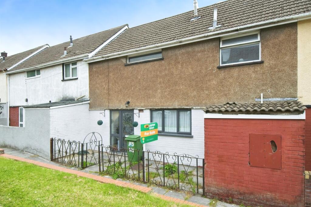 3 bedroom terraced house for sale in DanYCribyn, Ynysybwl, Pontypridd