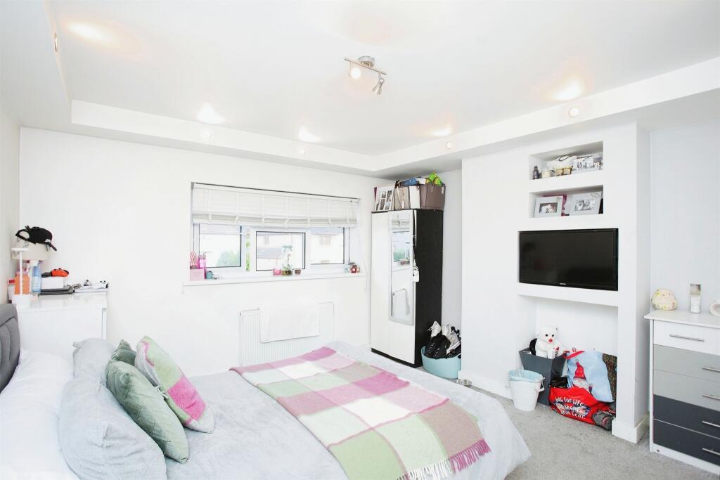 Additional property image - Ynyslyn Road, Pontypridd