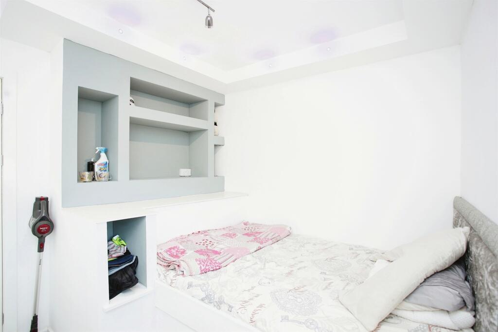 Additional property image - Ynyslyn Road, Pontypridd