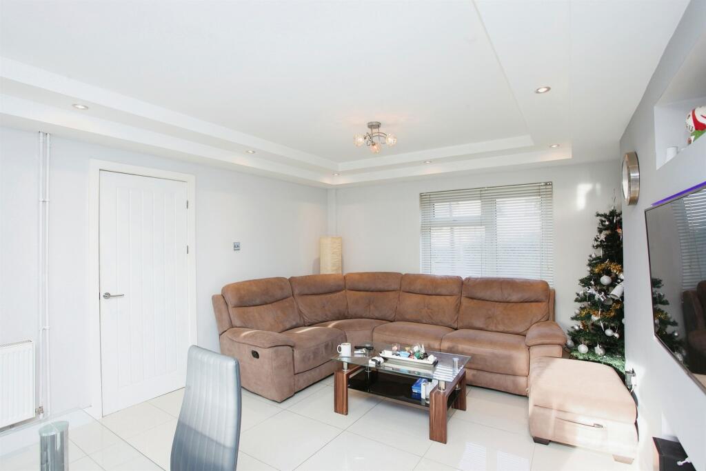 Additional property image - Ynyslyn Road, Pontypridd