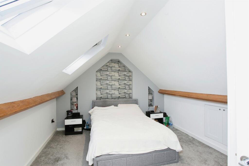 Additional property image - Ynyslyn Road, Pontypridd