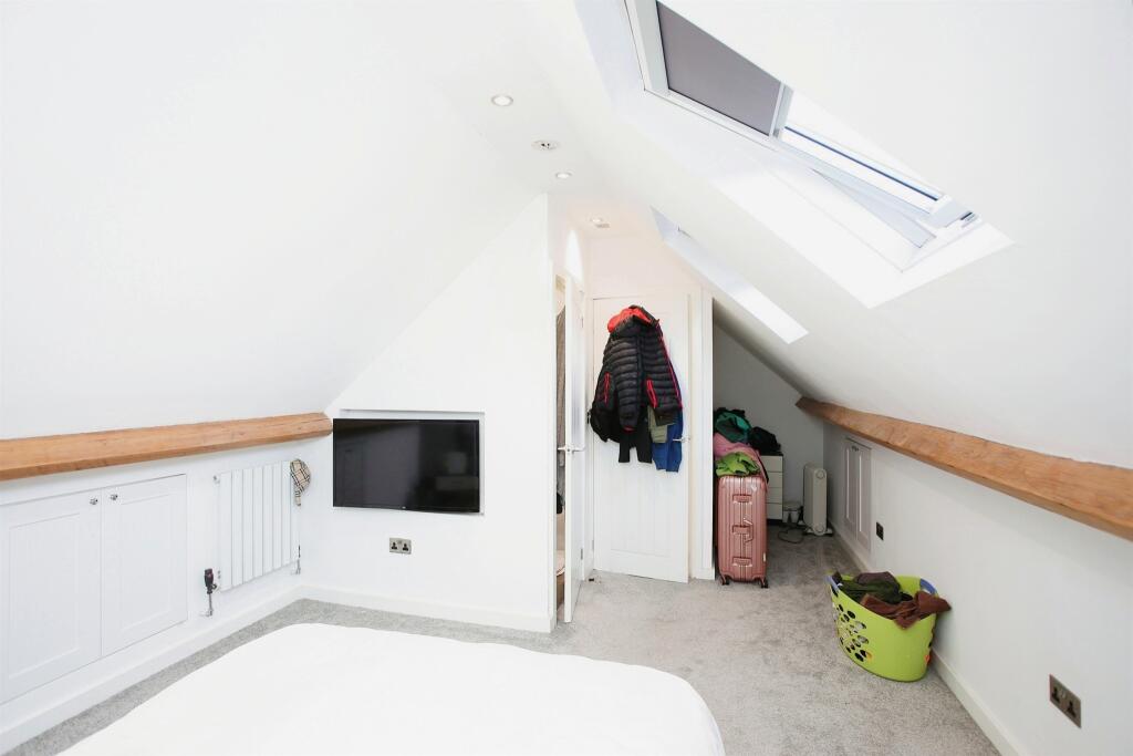 Additional property image - Ynyslyn Road, Pontypridd