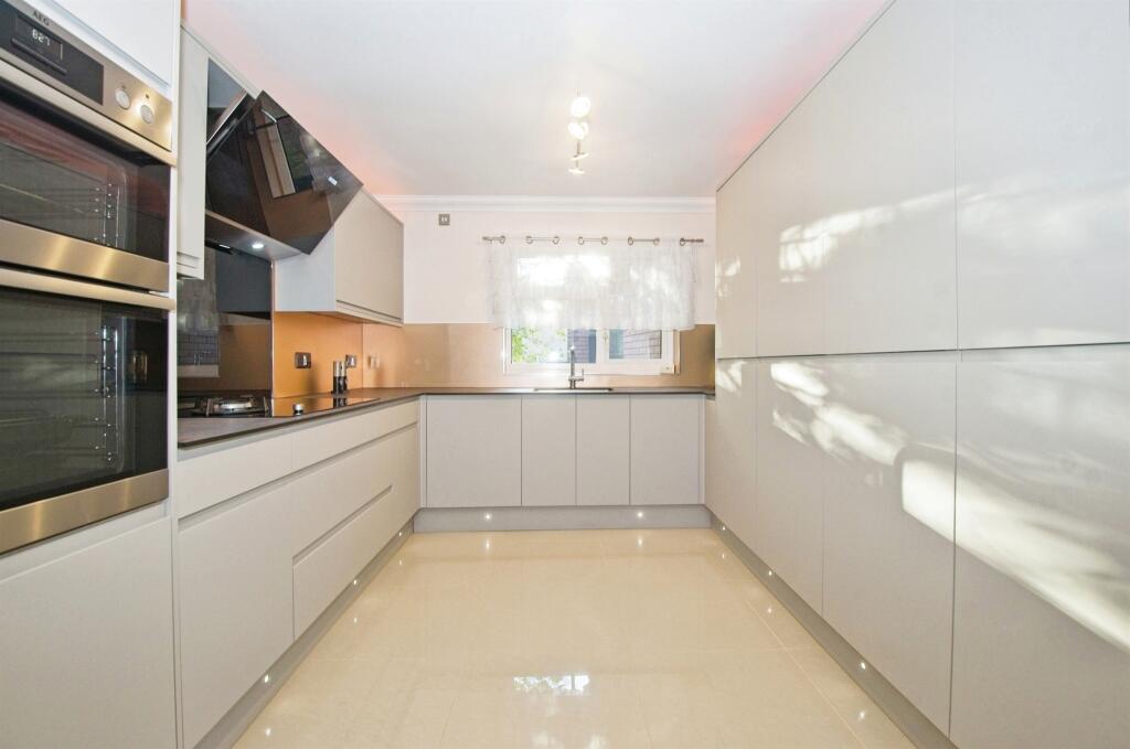 Additional property image - Rock Terrace, Ynysybwl, Pontypridd