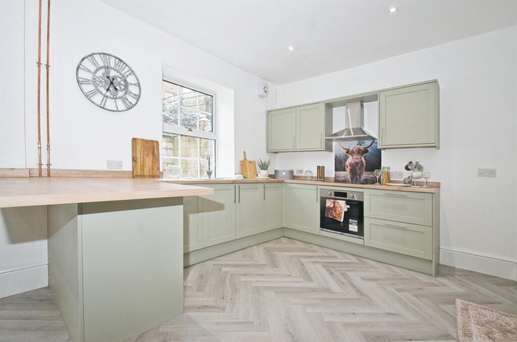Additional property image - Tyntyla Road, Tonypandy