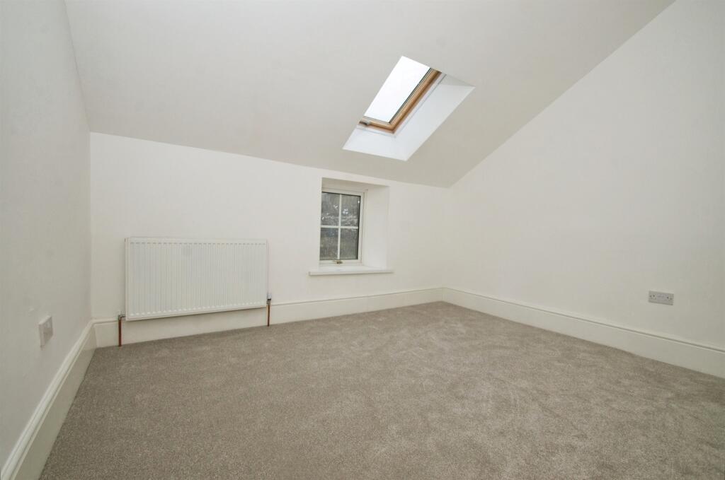 Additional property image - Tyntyla Road, Tonypandy
