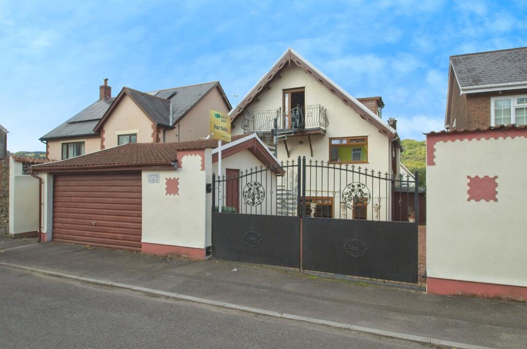 Main image of property: The Avenue, PONTYPRIDD