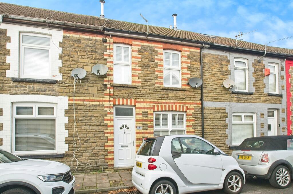 Main image of property: The Avenue, Pontypridd