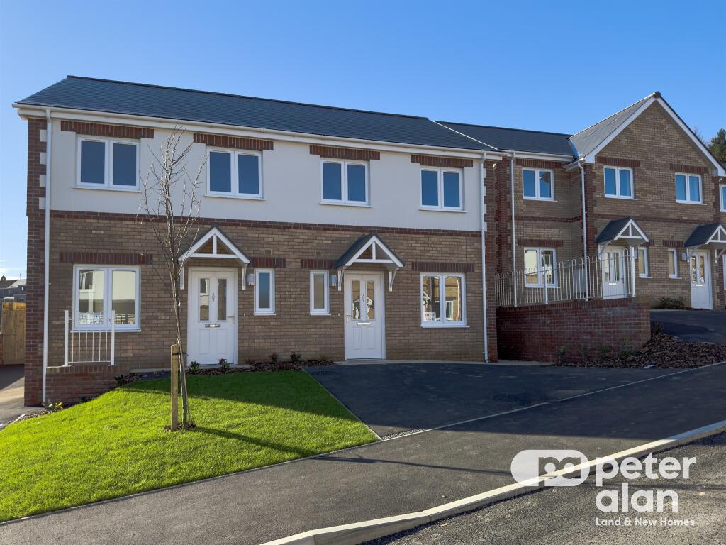 3 bedroom semidetached house for sale in Nant Y Ffyrling, Nantyffyllon