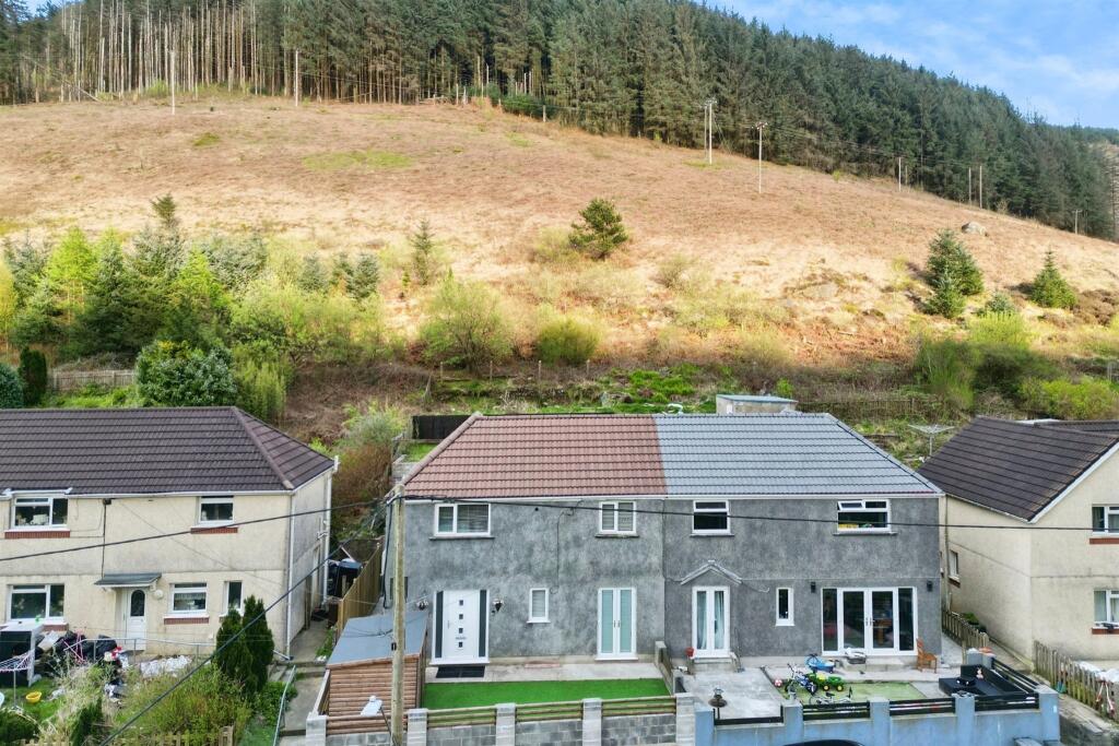 3 bedroom semidetached house for sale in Heol Y Glyn, Cymmer, Port