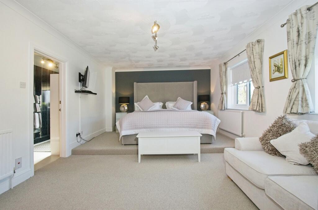 Additional property image - Darren View, Maesteg