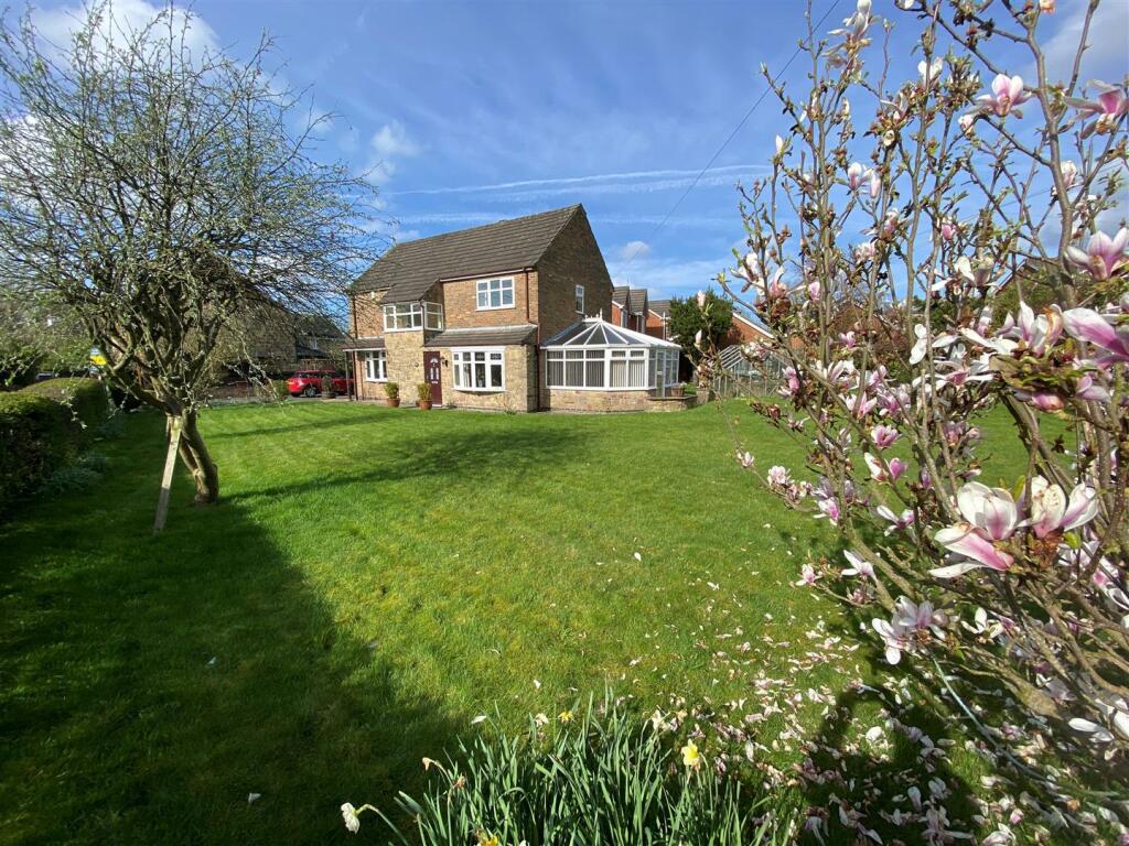 3 bedroom detached house for sale in Whitemoor Hall, Whitemoor Lane