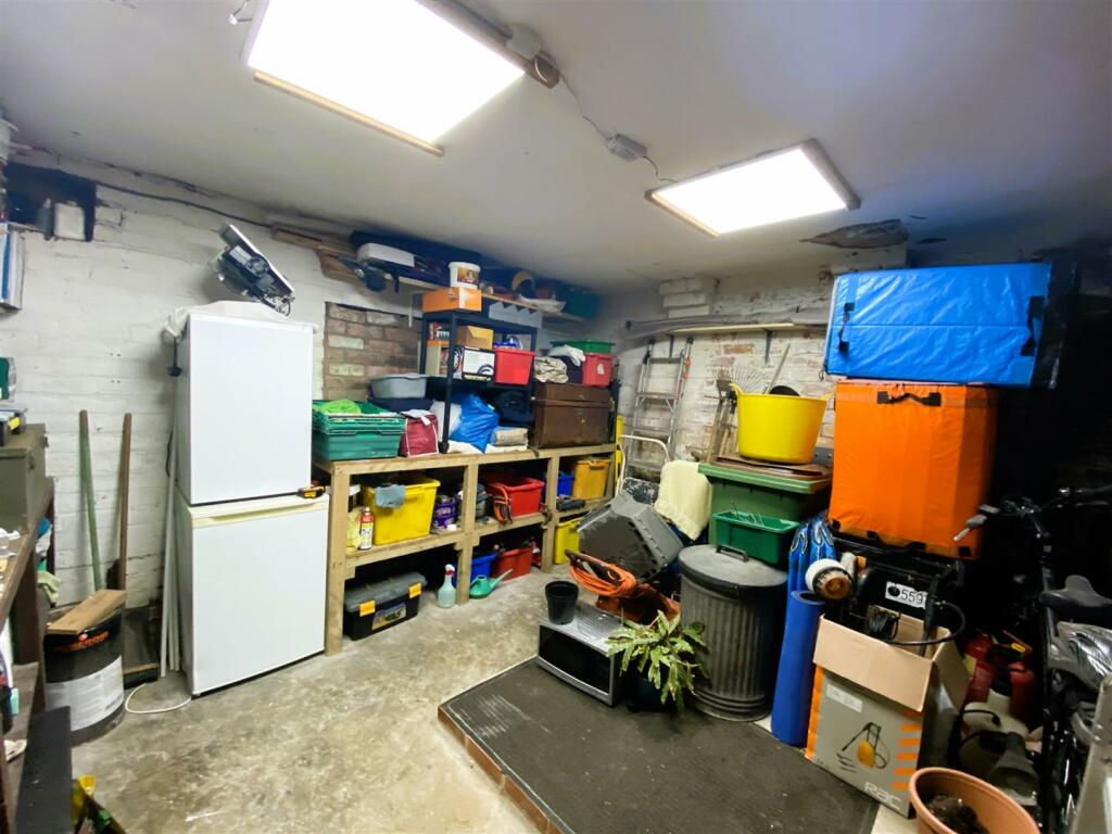 Additional property image - Parkside, Belper
