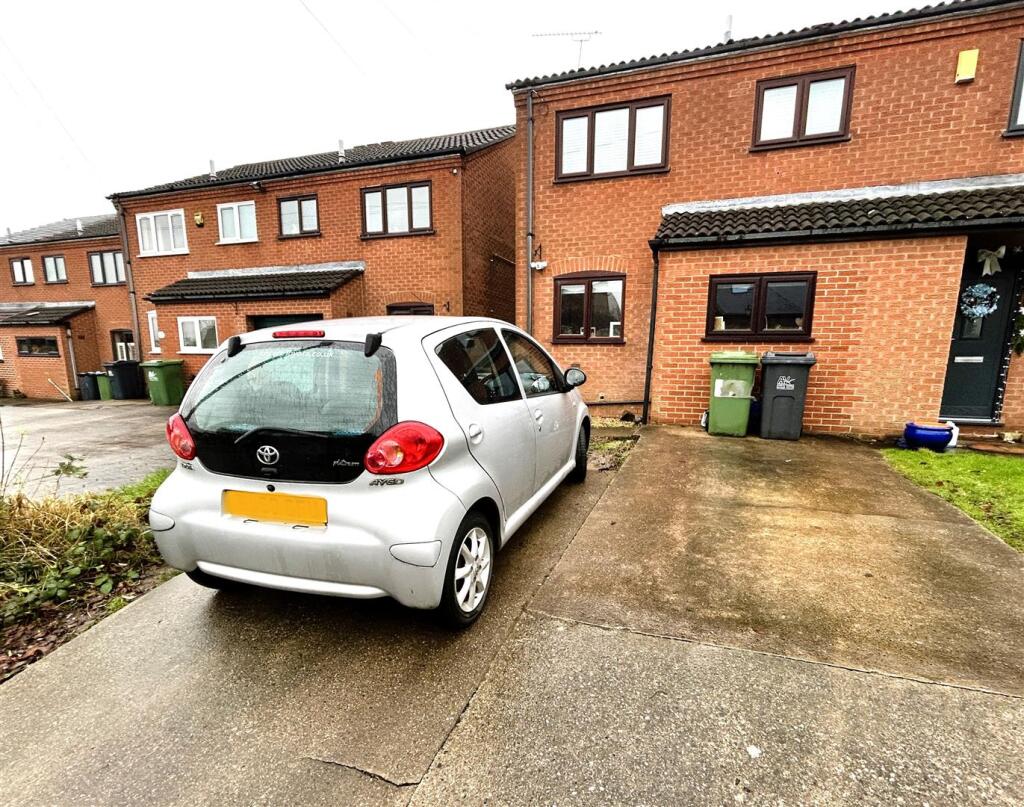 Main image of property: Laund Avenue, Belper