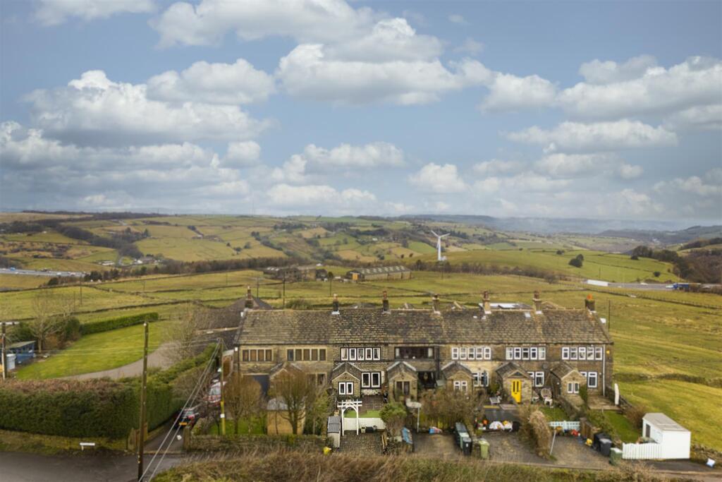 Main image of property: Scammonden, Huddersfield