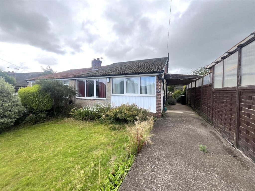 Main image of property: Far Croft, Lepton, Huddersfield