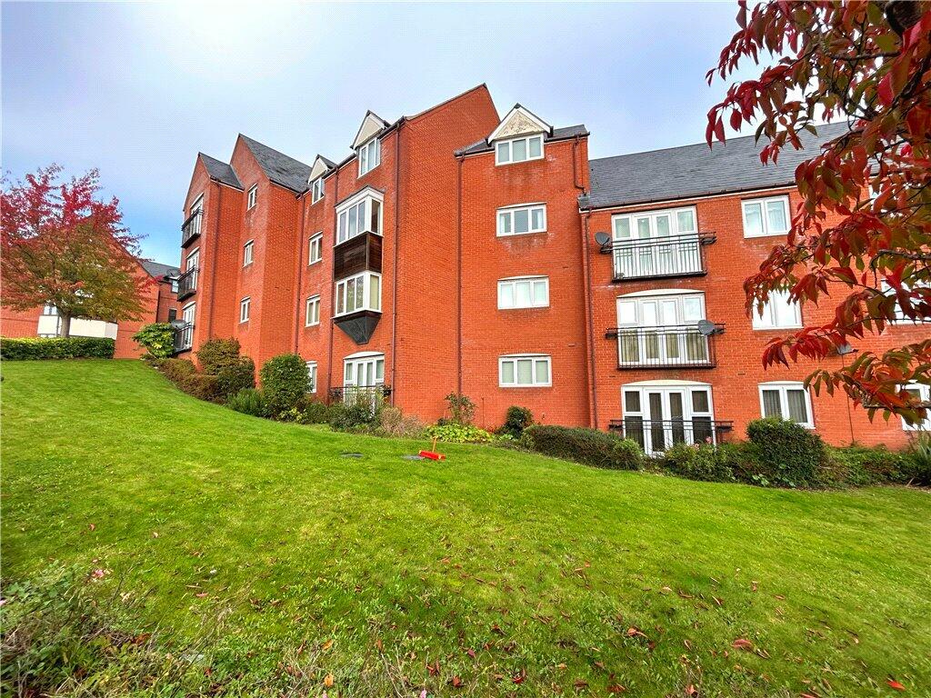 2 bedroom apartment for sale in Rynal Place, Evesham, Worcestershire, WR11