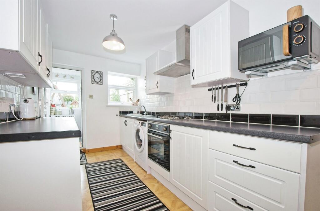 Additional property image - High Street, Kenfig Hill, Bridgend