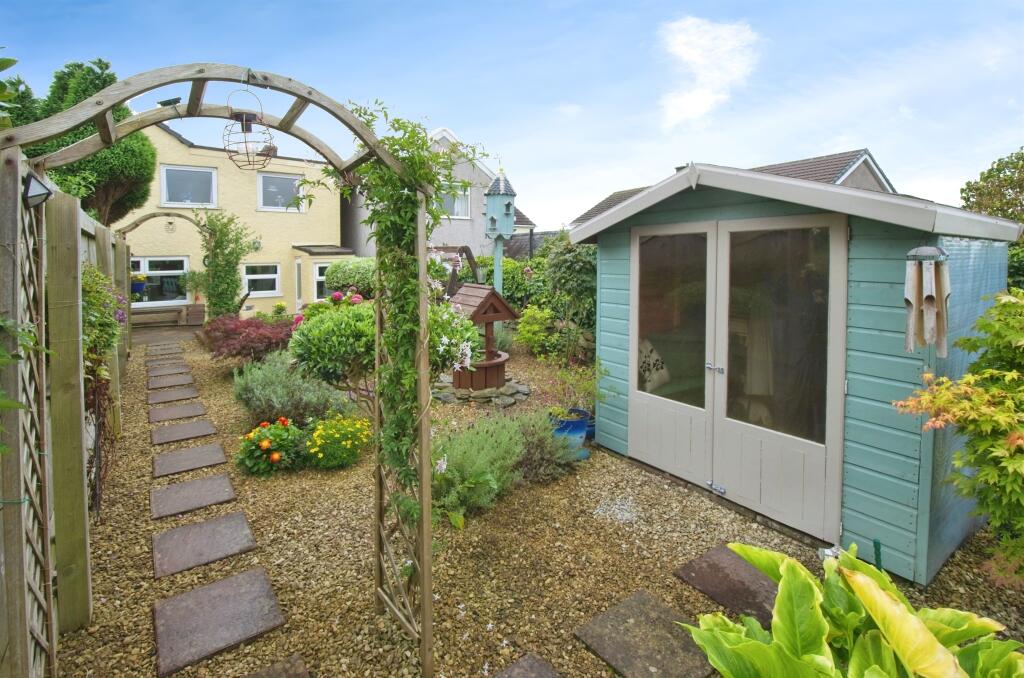 Additional property image - High Street, Kenfig Hill, Bridgend