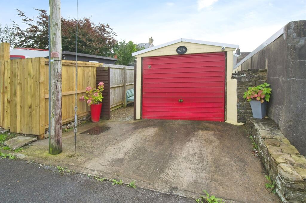 Additional property image - High Street, Kenfig Hill, Bridgend