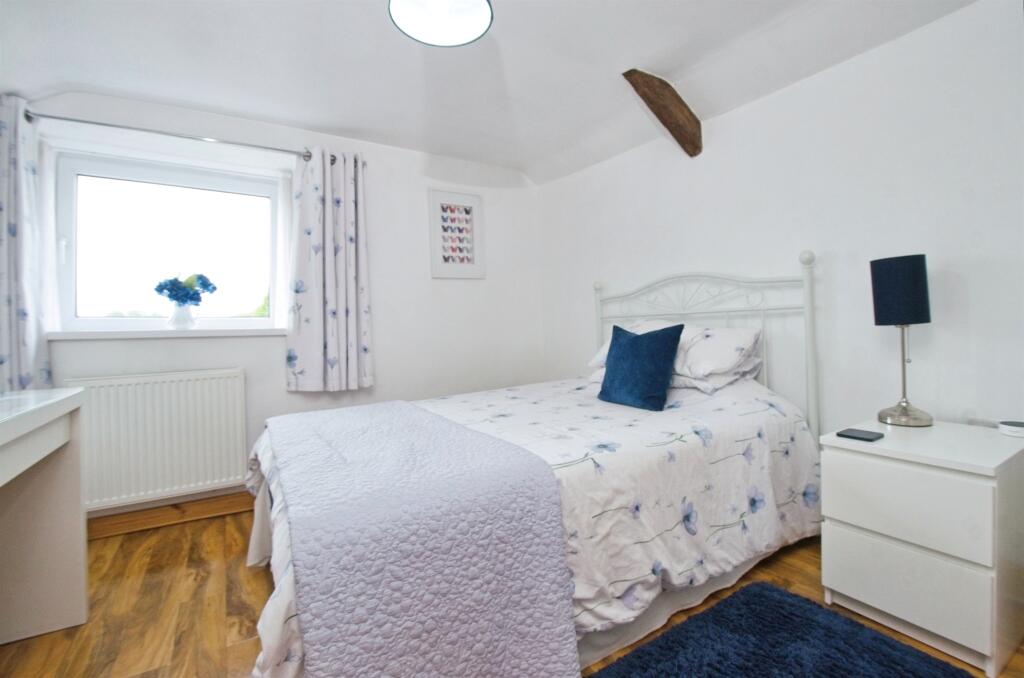 Additional property image - High Street, Kenfig Hill, Bridgend