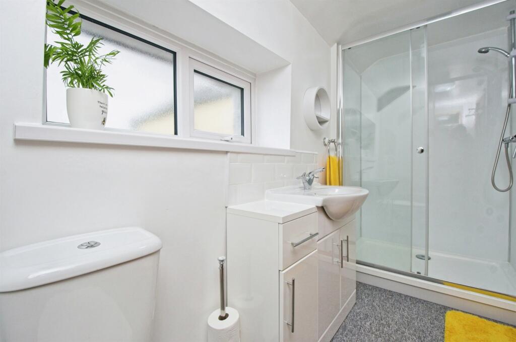 Additional property image - High Street, Kenfig Hill, Bridgend