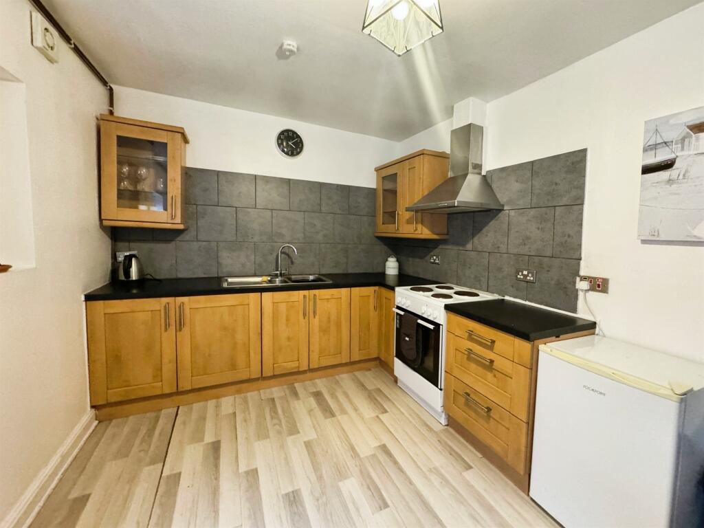 Additional property image - Pisgah Street, Kenfig Hill, Bridgend