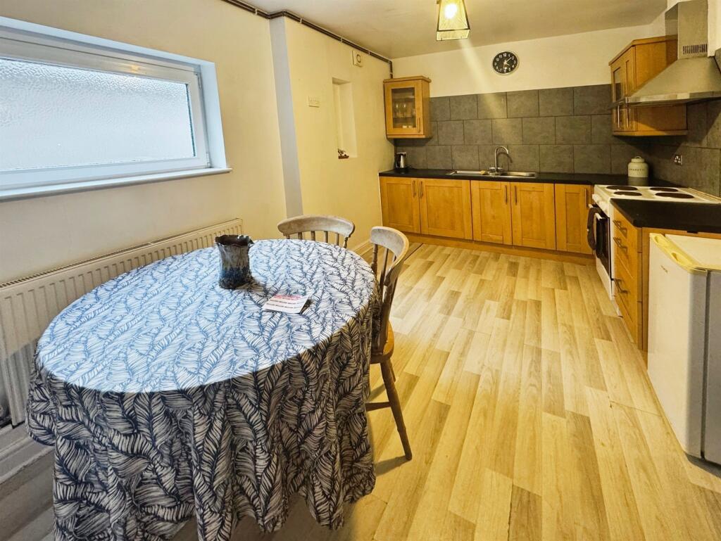 Additional property image - Pisgah Street, Kenfig Hill, Bridgend