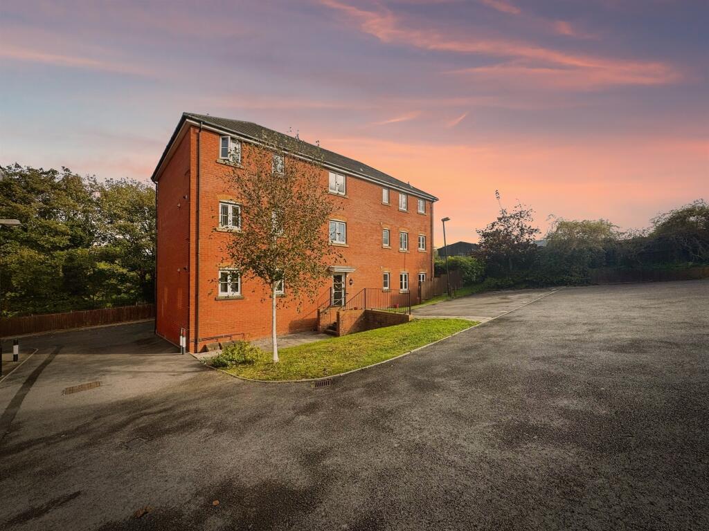 Additional property image - Skylark Road, North Cornelly, Bridgend
