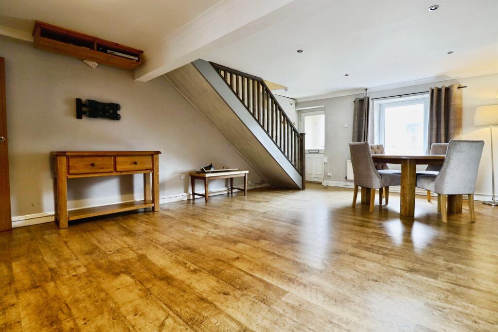 Main image of property: High Street, Kenfig Hill, Bridgend