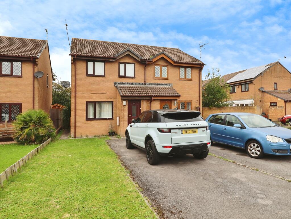 Main image of property: Ger-Y-Lyn, Porthcawl