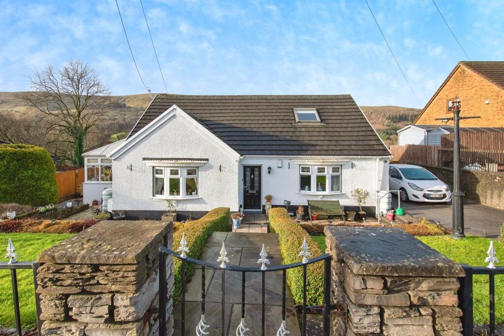 2 bedroom detached bungalow for sale in High Street, Blaina