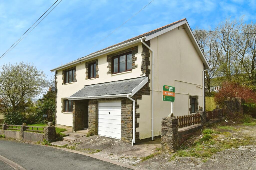 5 bedroom detached house for sale in High Street, Dowlais Top, Merthyr Tydfil, CF48