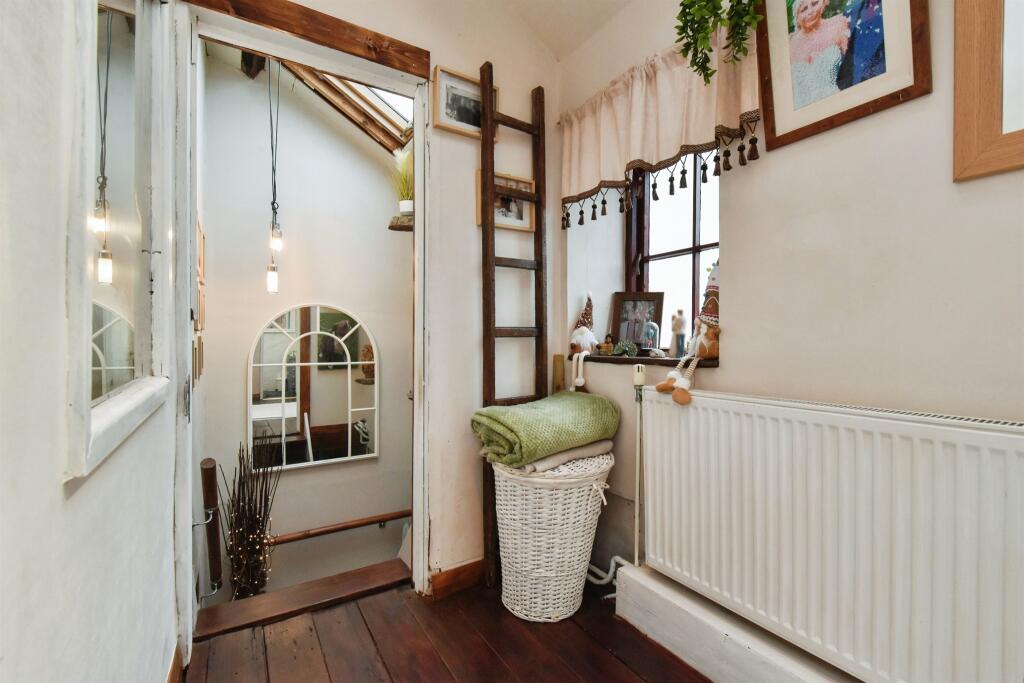 Additional property image - Morgan Jones Square, Troedyrhiw, Merthyr Tydfil