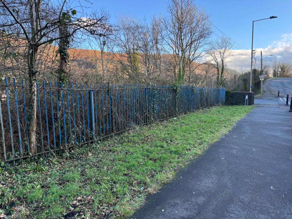 Additional property image - Aberfan Crescent, Aberfan, Merthyr Tydfil