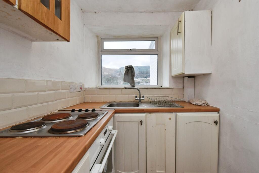 Additional property image - Cardiff Road, Troedyrhiw, MERTHYR TYDFIL